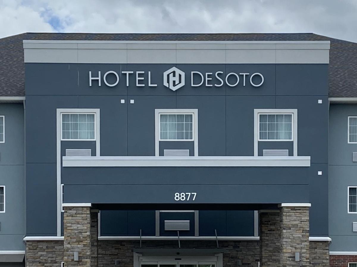 Hotel Desoto Olive Branch Exterior photo